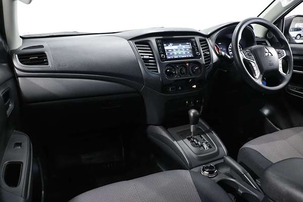 2021 Mitsubishi Triton GLX MR 4X4
