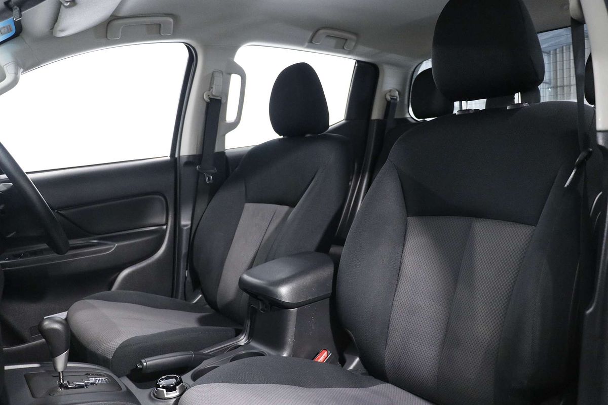 2021 Mitsubishi Triton GLX MR 4X4