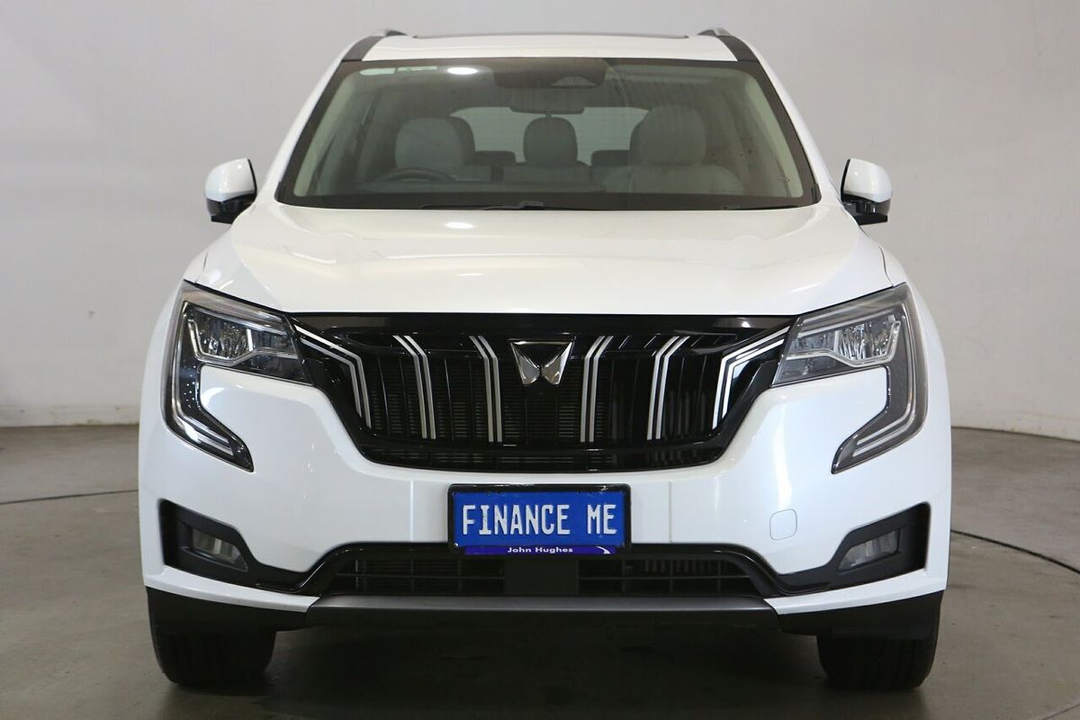 2024 Mahindra XUV700 AX7L Black Edition