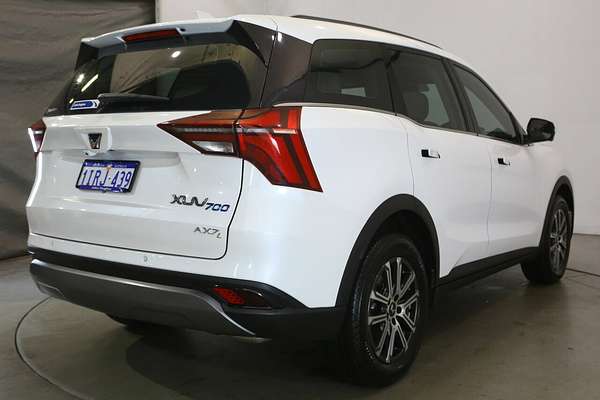 2024 Mahindra XUV700 AX7L Black Edition