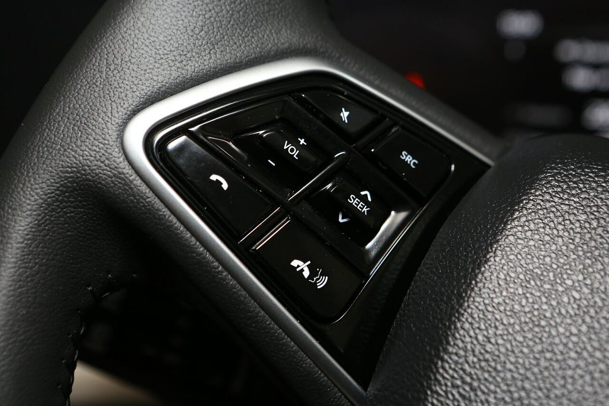 2024 Mahindra XUV700 AX7L Black Edition