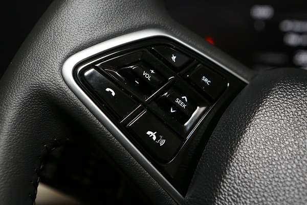 2024 Mahindra XUV700 AX7L Black Edition
