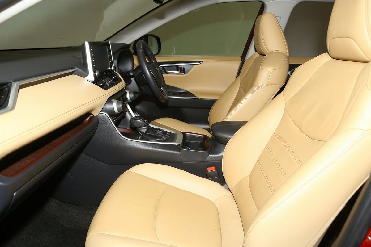 2020 Toyota RAV4 Cruiser AXAH54R