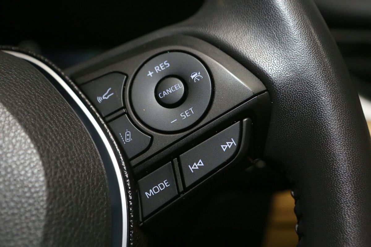 2020 Toyota RAV4 Cruiser AXAH54R
