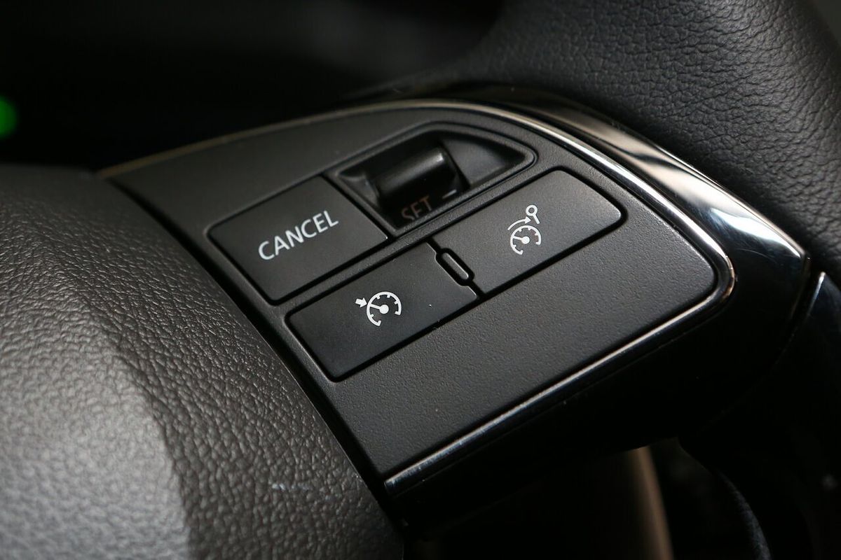 2024 Mitsubishi Eclipse Cross LS YB