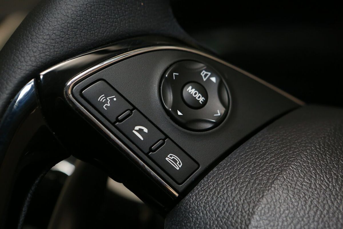 2024 Mitsubishi Eclipse Cross LS YB