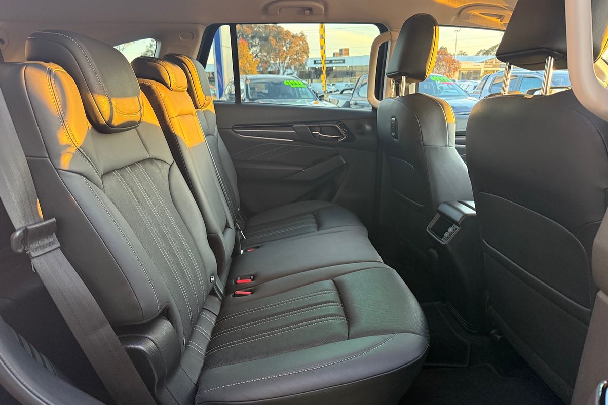 2024 Isuzu MU-X LS-T
