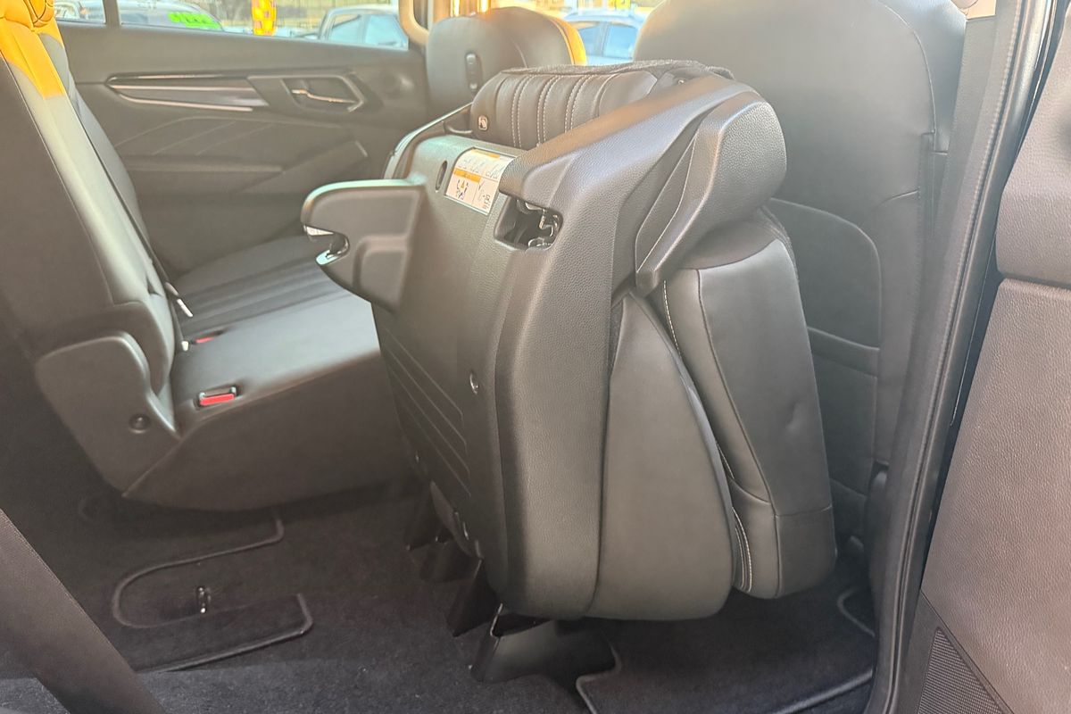 2024 Isuzu MU-X LS-T
