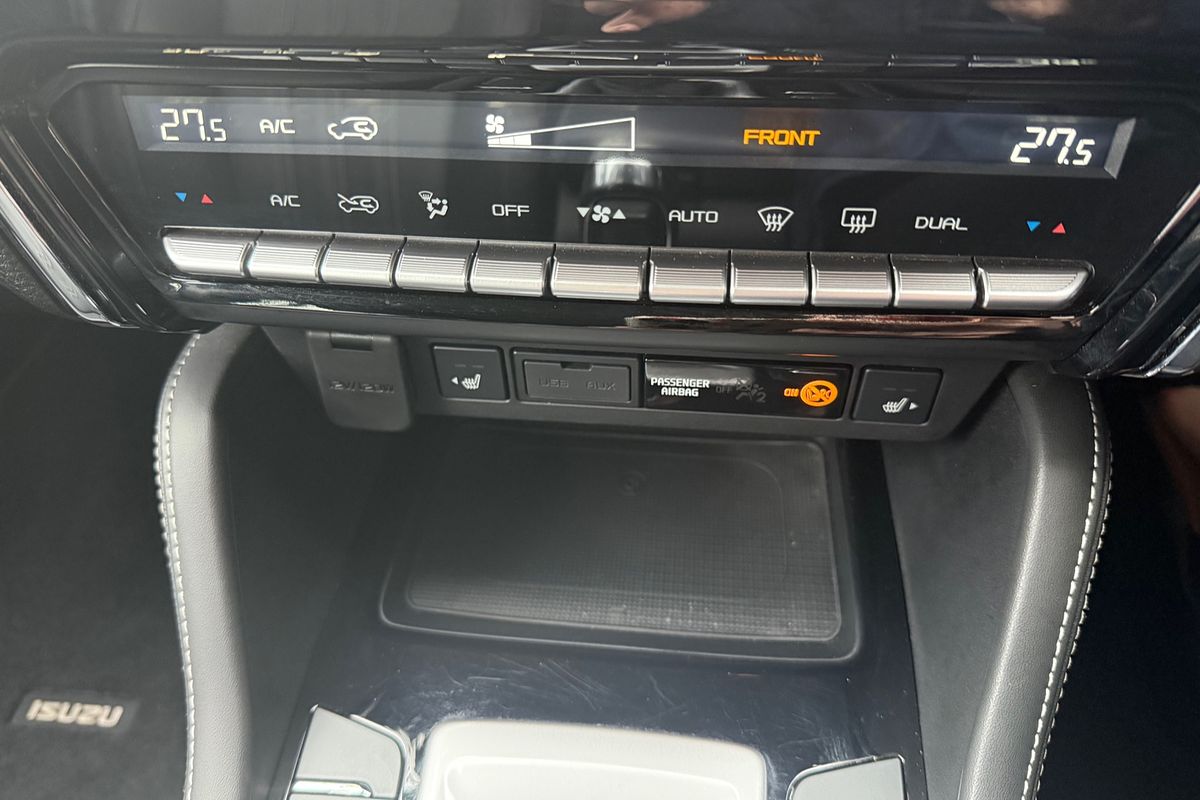 2024 Isuzu MU-X LS-T