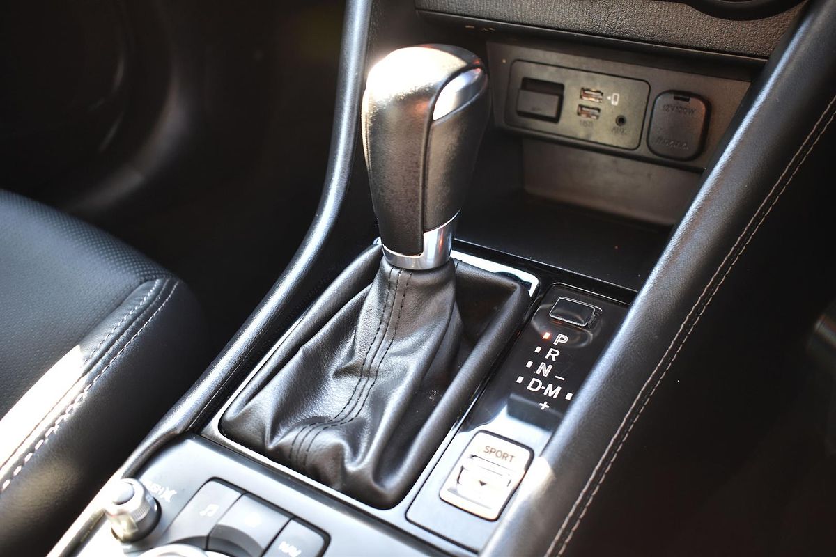 2023 Mazda CX-3 sTouring DK