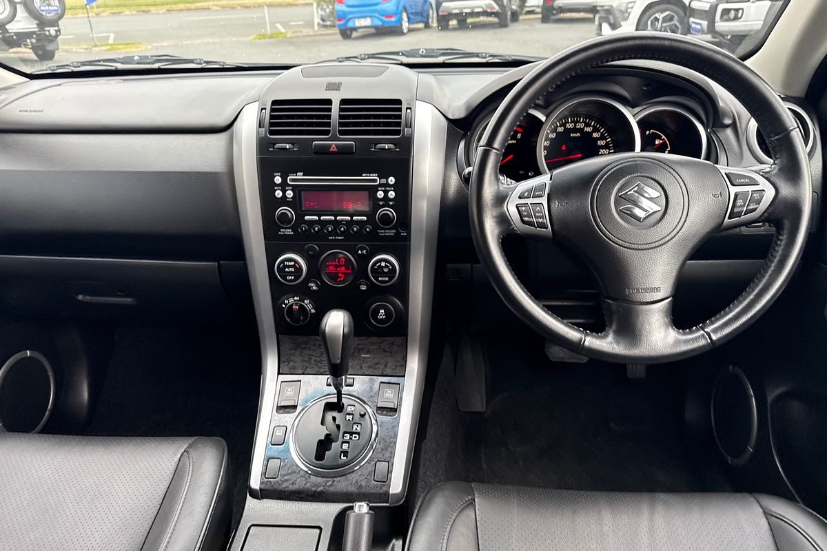 2012 Suzuki Grand Vitara Prestige JB