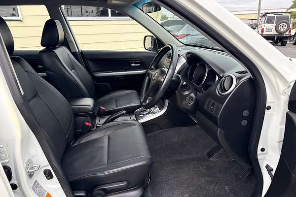 2012 Suzuki Grand Vitara Prestige JB