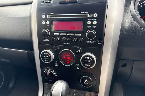 2012 Suzuki Grand Vitara Prestige JB