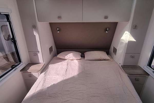 2023 Design RV Forerunner V10 Club
