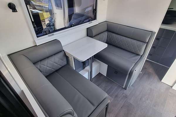 2023 Design RV Forerunner V3