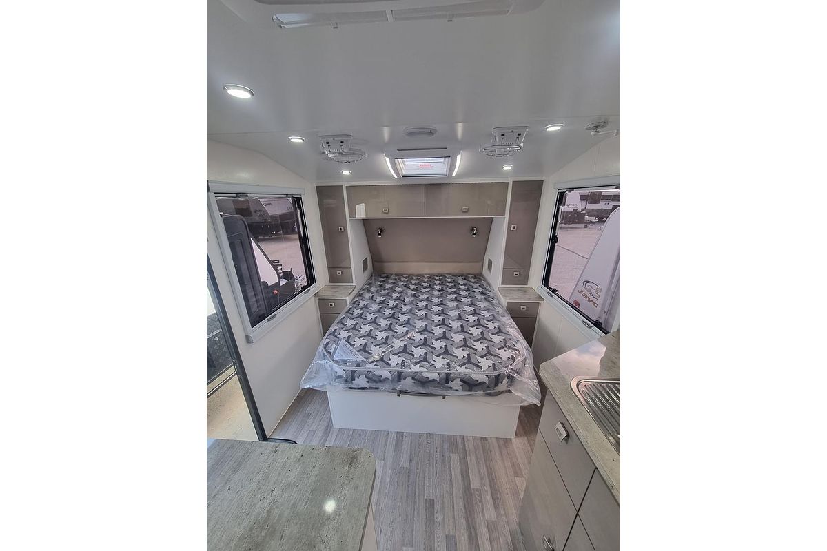 2023 Design RV Crx V5-3 Semi Off-Road