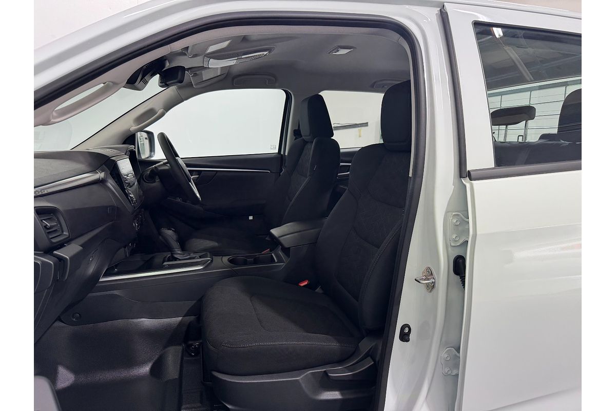 2025 Isuzu D-MAX LS-M 4X4