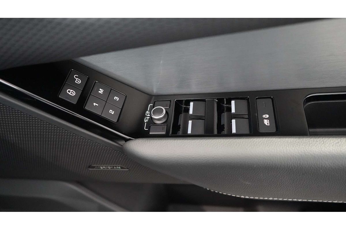 2019 Land Rover Range Rover Velar P250 R-Dynamic S L560