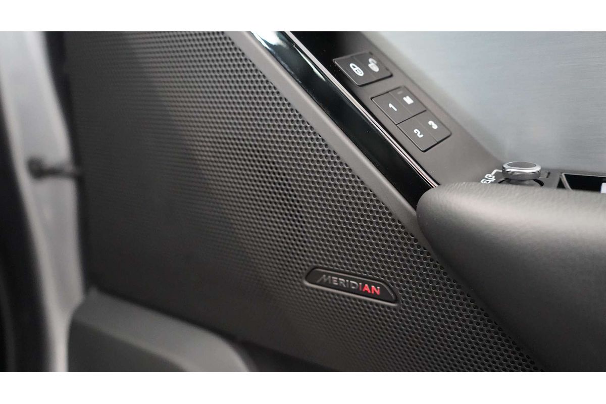 2019 Land Rover Range Rover Velar P250 R-Dynamic S L560