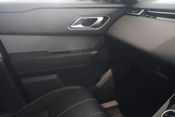 2019 Land Rover Range Rover Velar P250 R-Dynamic S L560