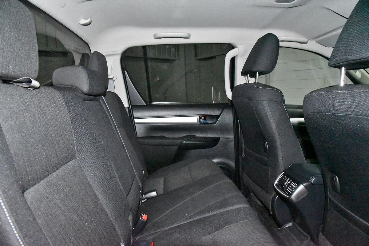 2022 Toyota Hilux SR5 GUN126R 4X4