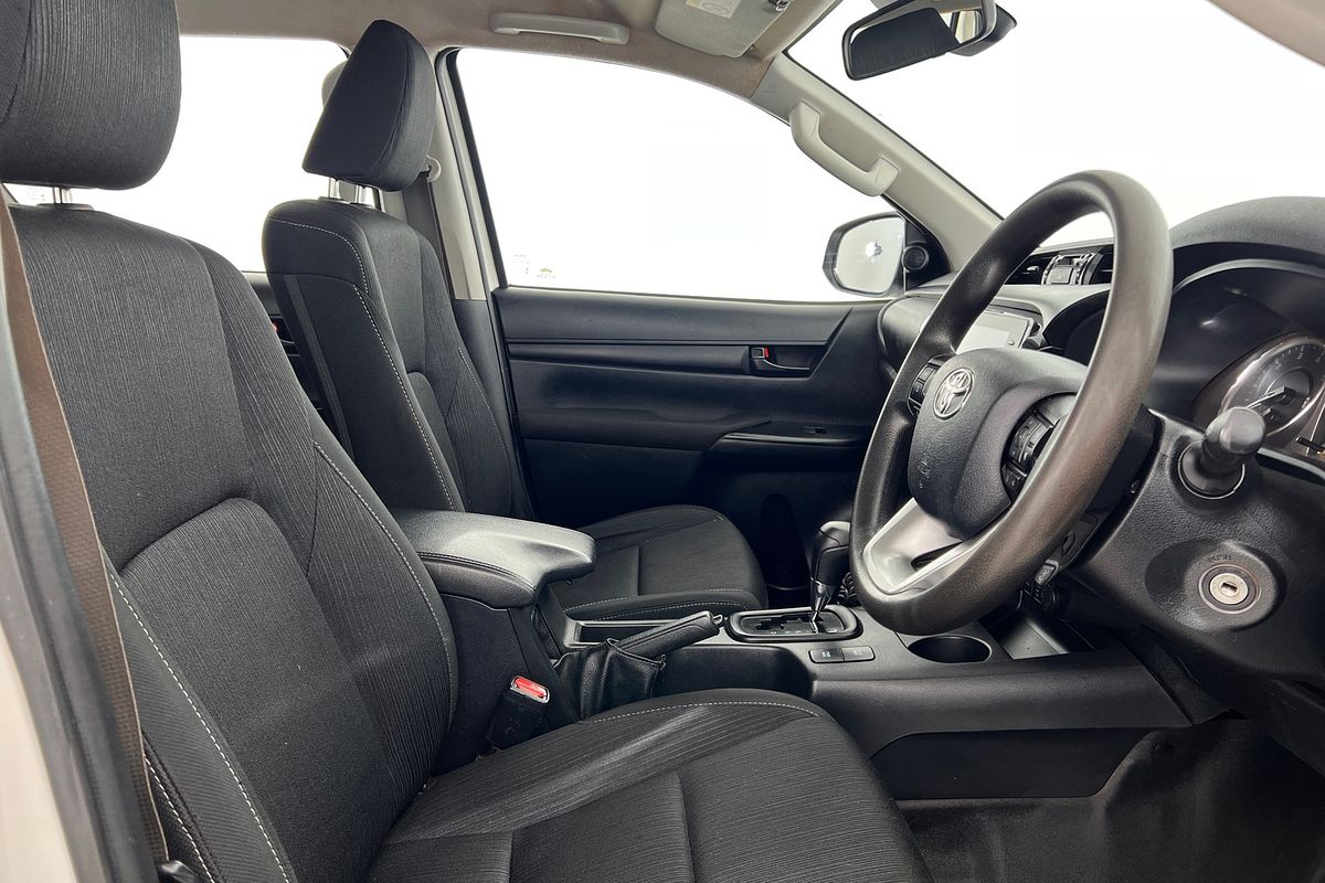 2020 Toyota Hilux SR GUN126R 4X4