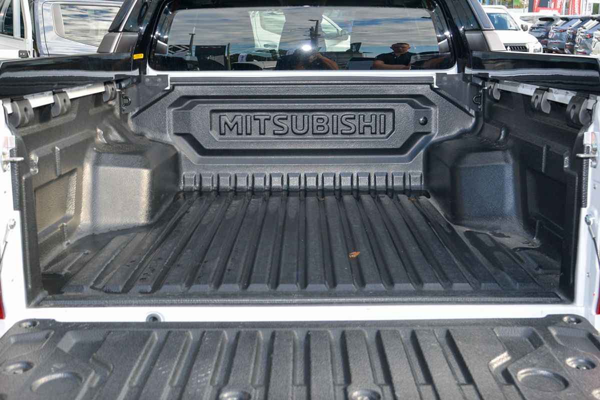 2024 Mitsubishi Triton GLS MV 4X4