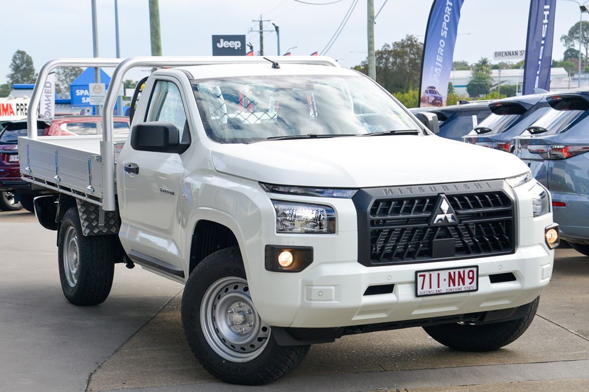 2024 Mitsubishi Triton GLX MV 4X4