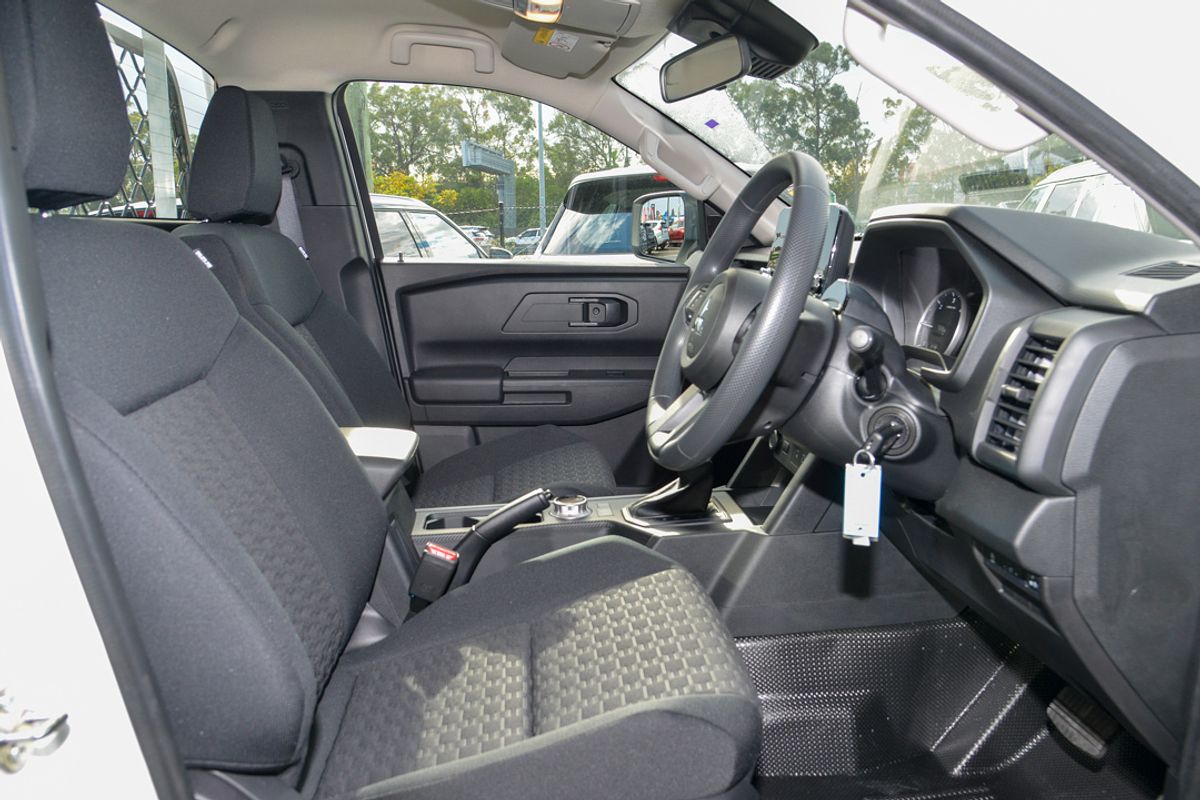 2024 Mitsubishi Triton GLX MV 4X4