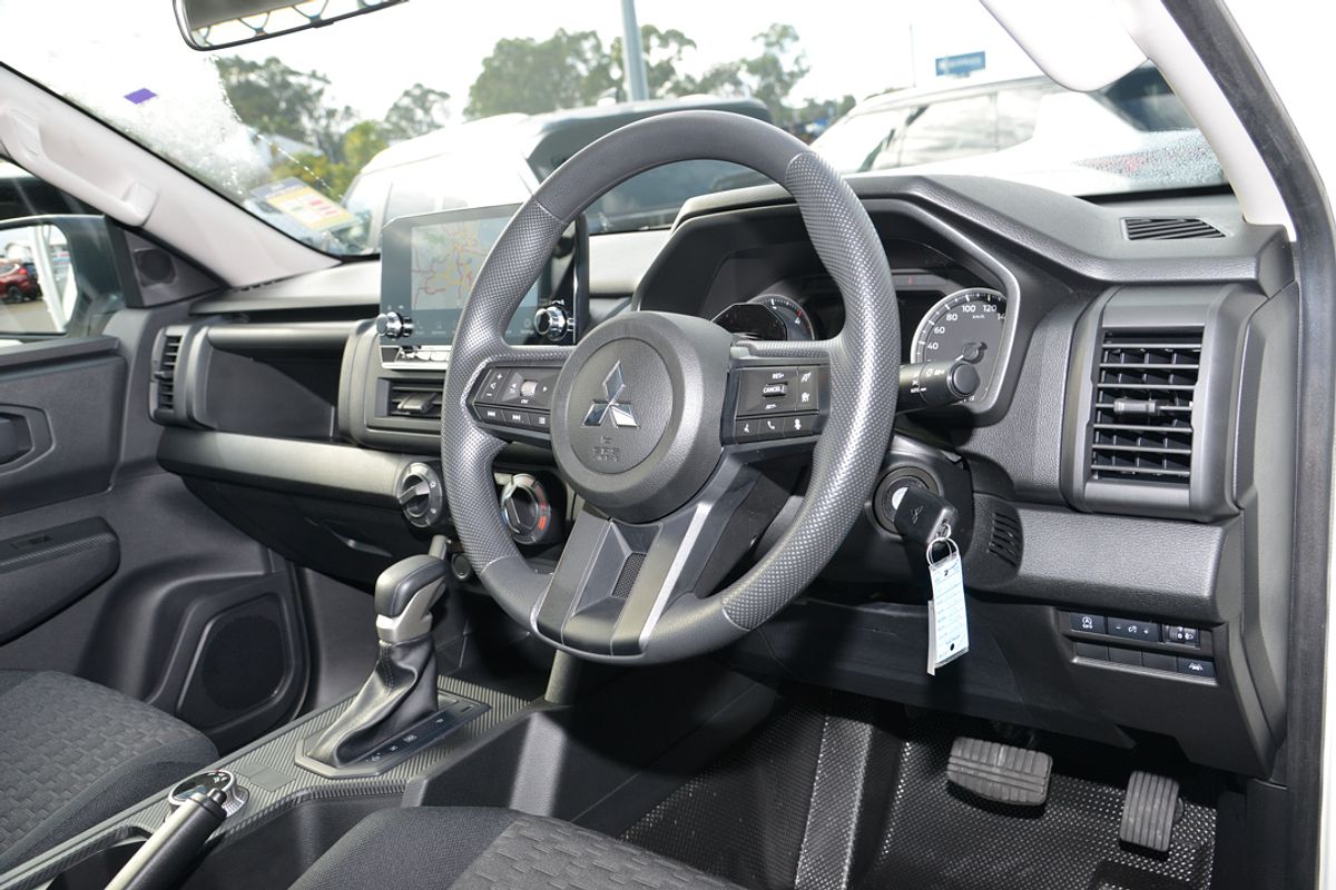 2024 Mitsubishi Triton GLX MV 4X4