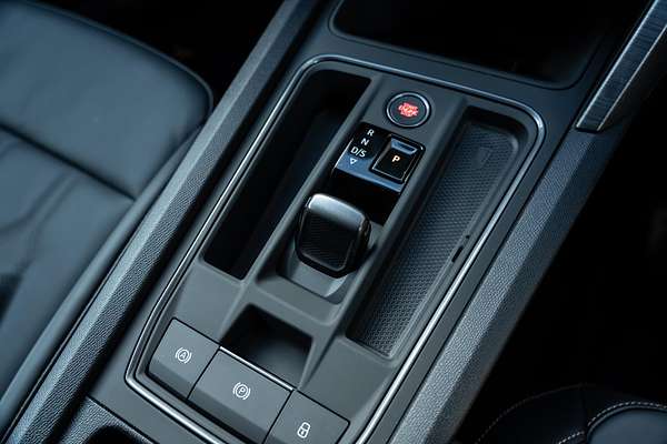 2024 CUPRA Leon VZe KL