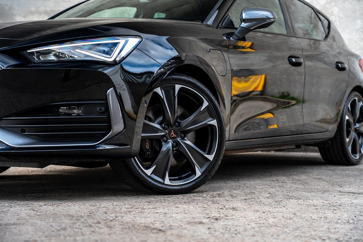 2024 CUPRA Leon VZe KL