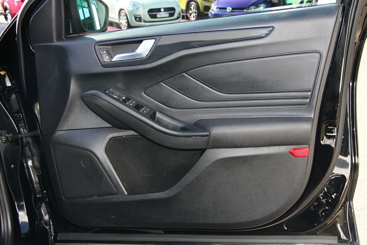 2019 Ford Focus ST-Line SA