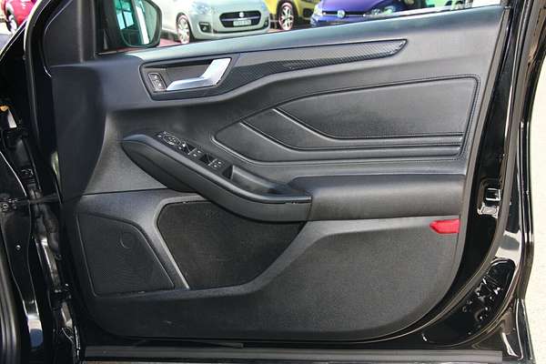2019 Ford Focus ST-Line SA