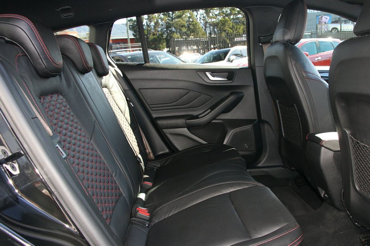 2019 Ford Focus ST-Line SA