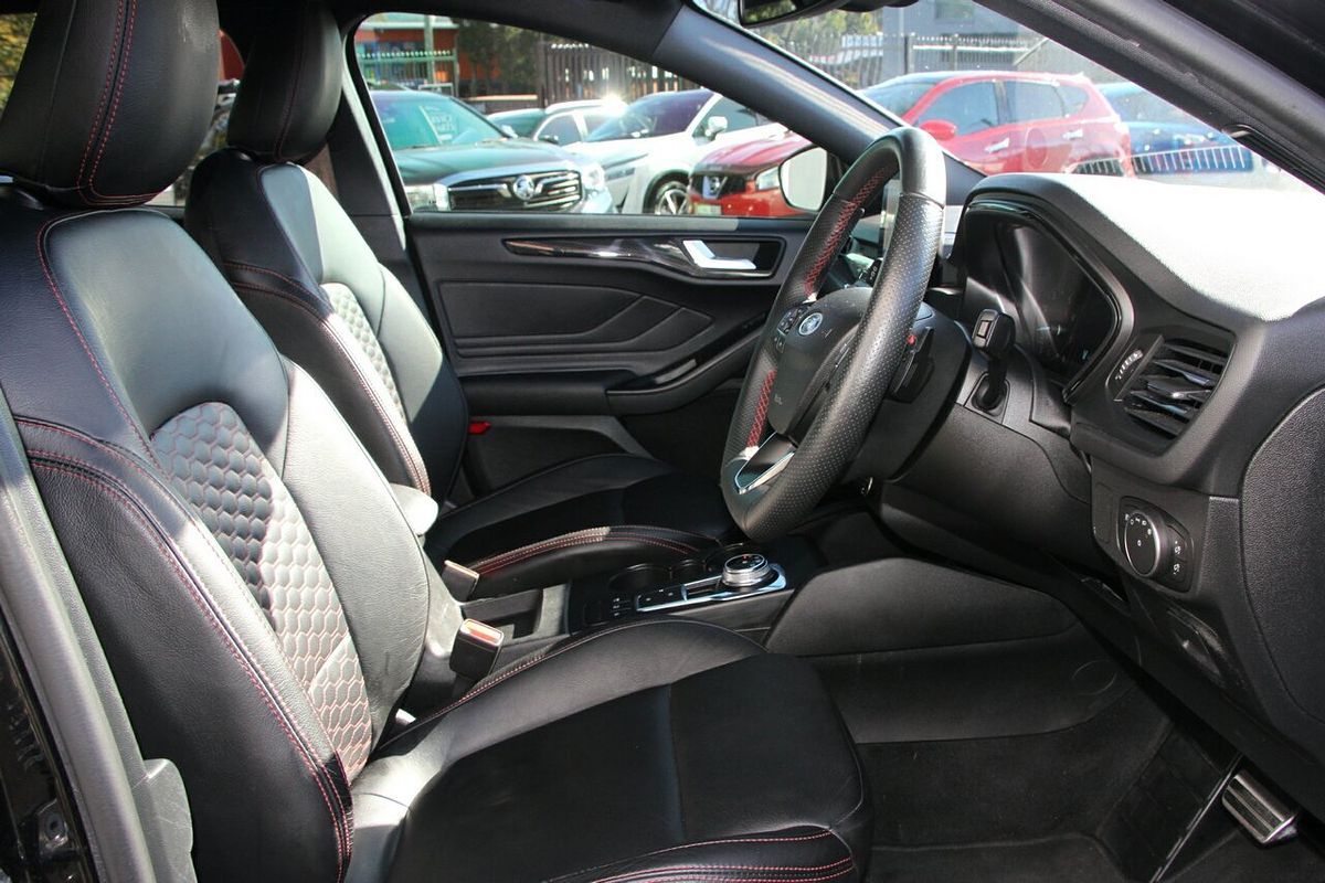 2019 Ford Focus ST-Line SA