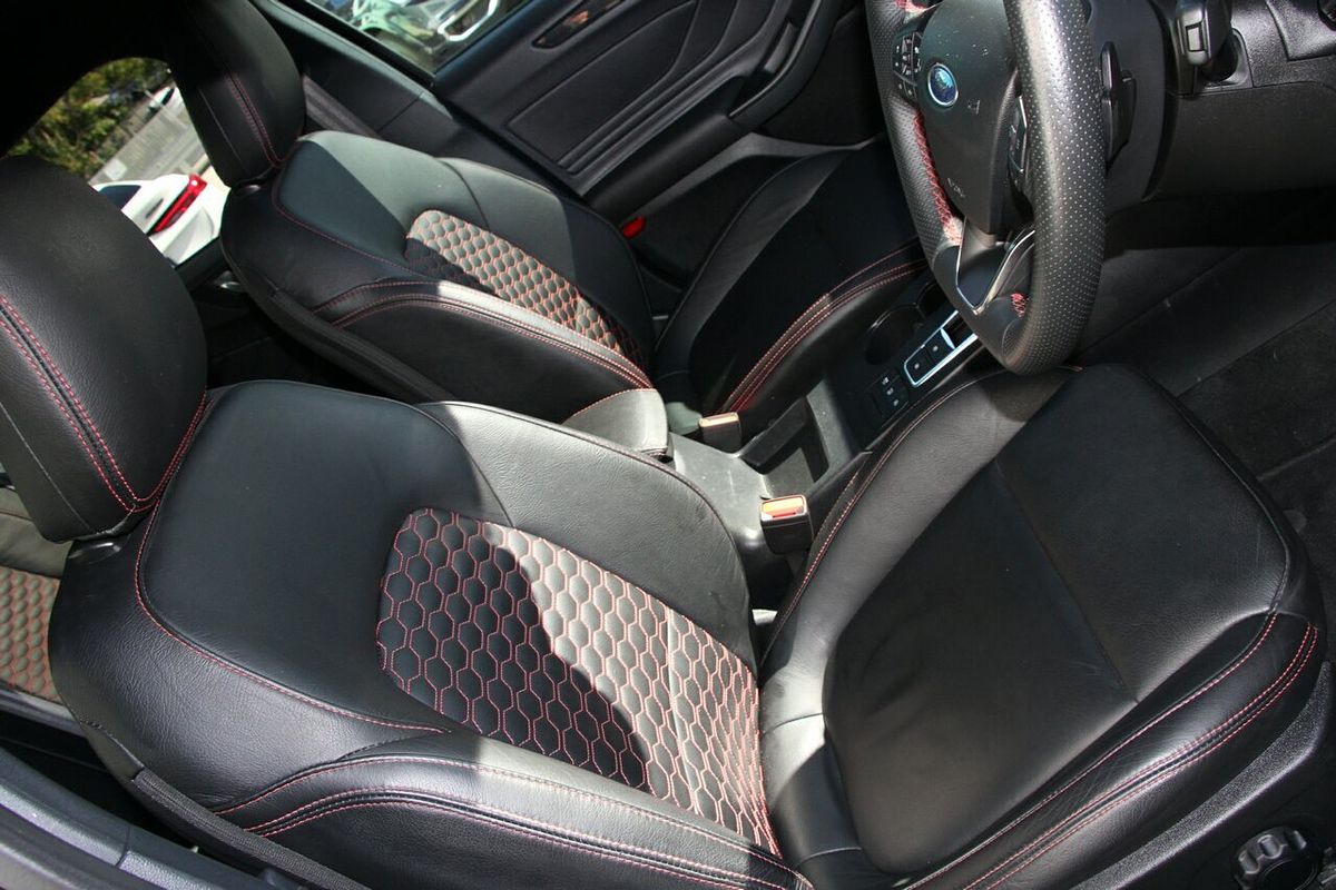 2019 Ford Focus ST-Line SA