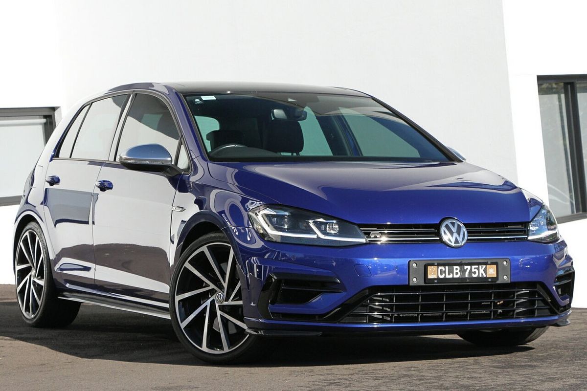 2017 Volkswagen Golf R 7