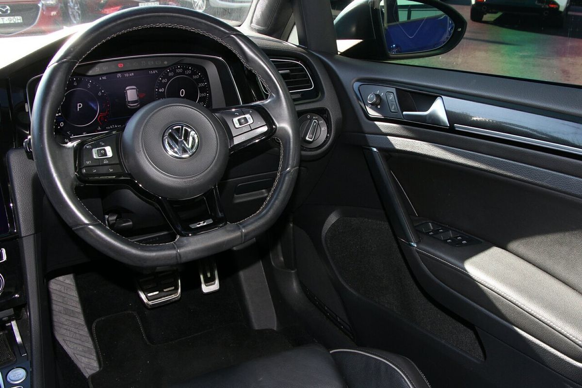 2017 Volkswagen Golf R 7