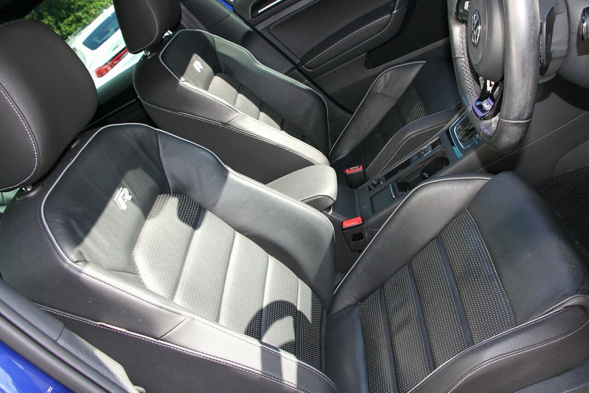 2017 Volkswagen Golf R 7