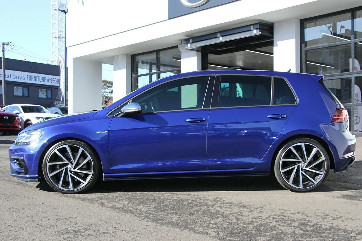 2017 Volkswagen Golf R 7
