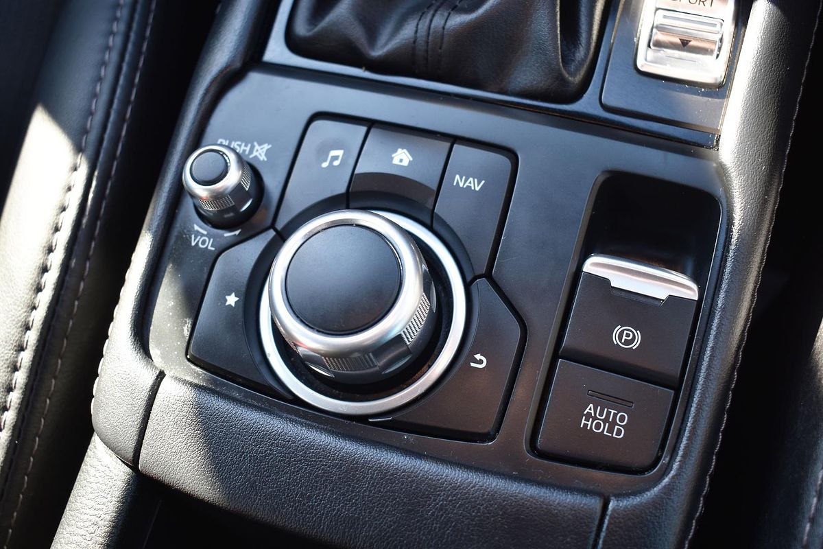 2023 Mazda CX-3 sTouring DK