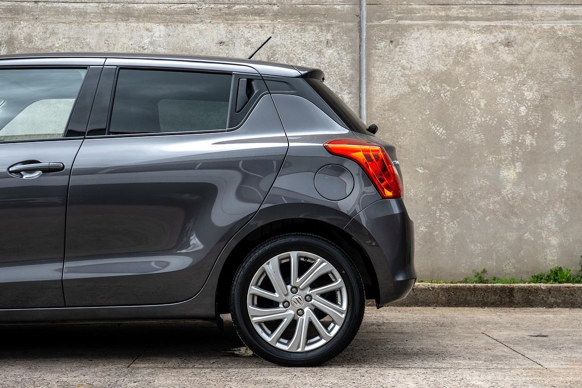 2019 Suzuki Swift GL Navigator AZ