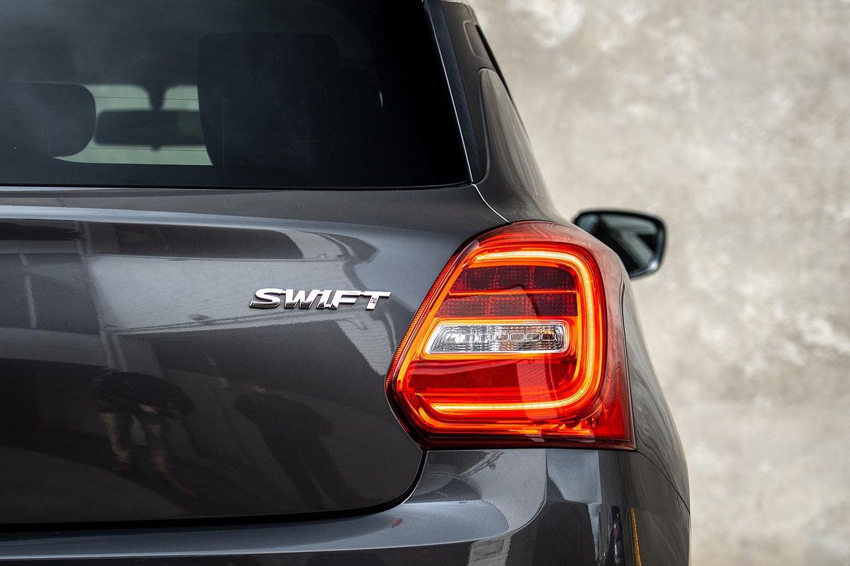 2019 Suzuki Swift GL Navigator AZ
