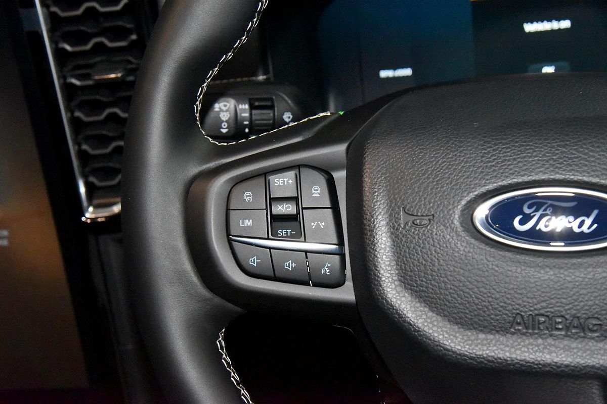 2025 Ford Ranger Platinum 4X4 3.0L
