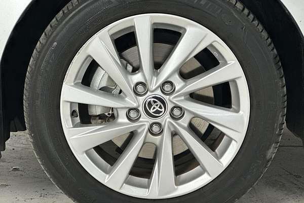 2021 Toyota Camry Ascent Sport AXVH70R