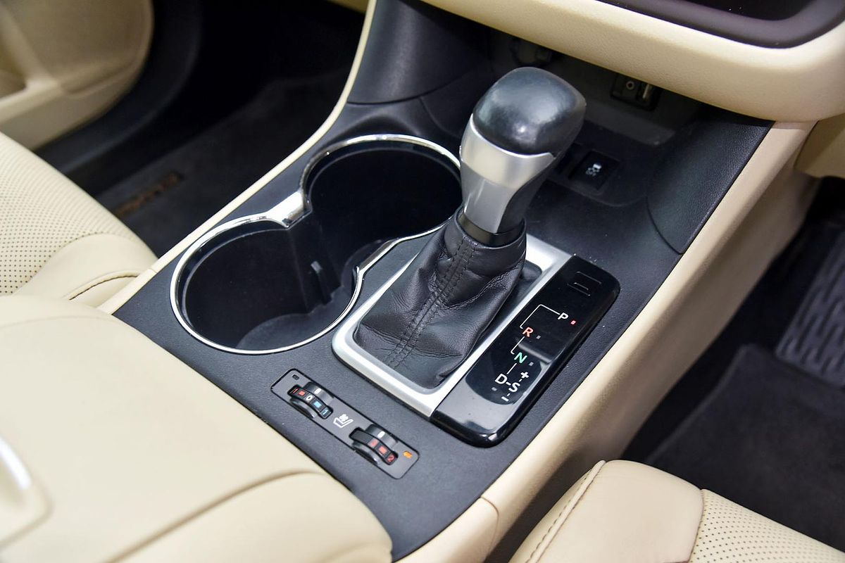 2016 Toyota Kluger Grande GSU55R