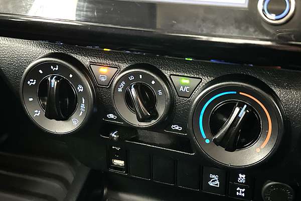 2021 Toyota Hilux SR GUN126R 4X4
