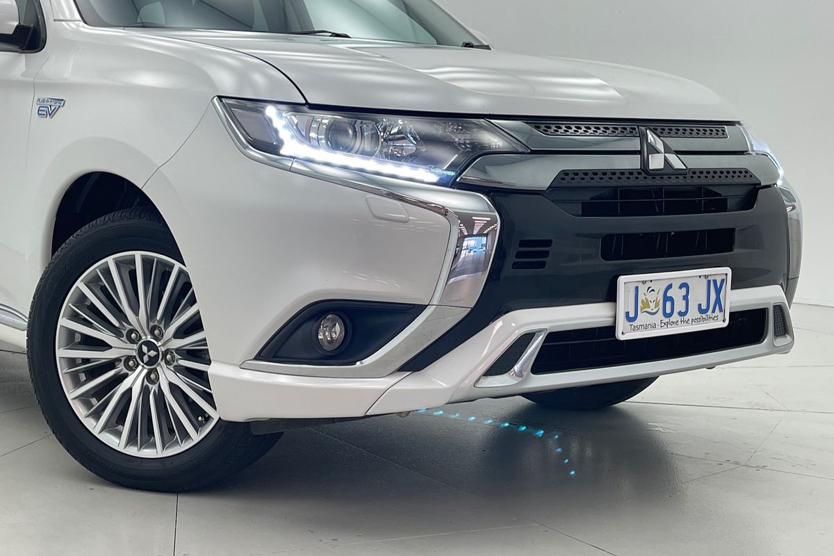 2019 Mitsubishi Outlander PHEV ES ADAS ZL