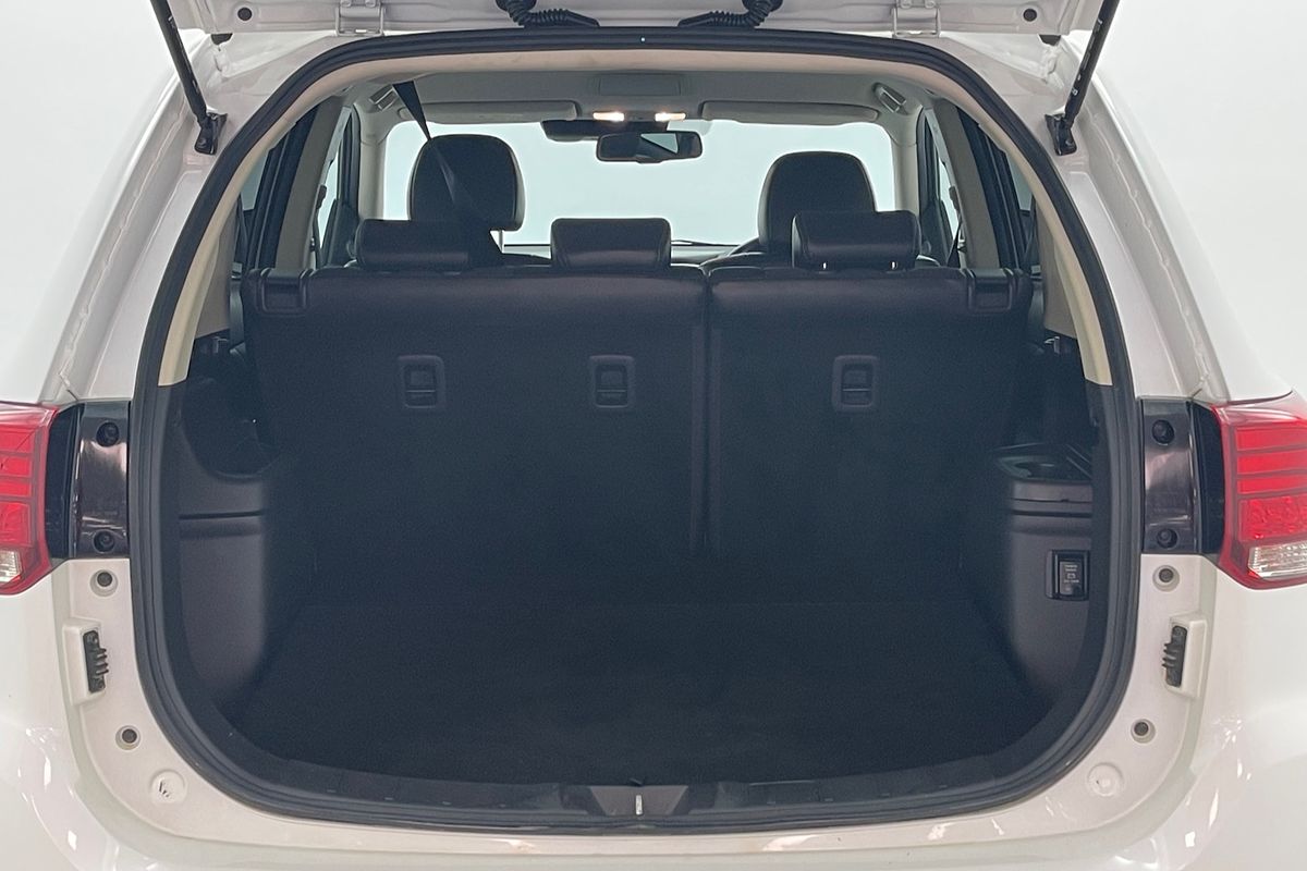 2019 Mitsubishi Outlander PHEV ES ADAS ZL